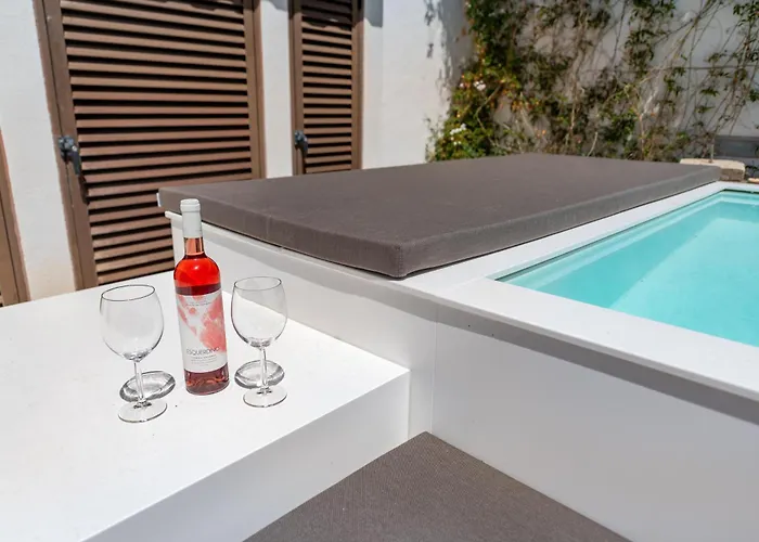 ヴィラ Ancora - Nex To The - Parking - Swimming Pool - By Bedzy