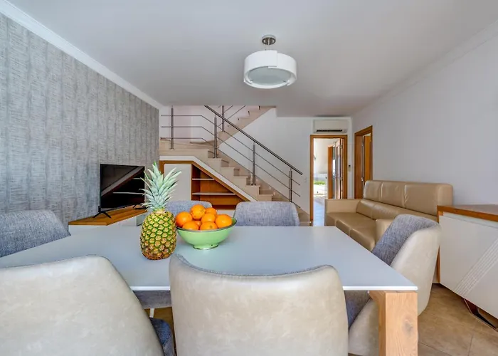 Ancora - Nex To The - Parking - Swimming Pool - By Bedzy *