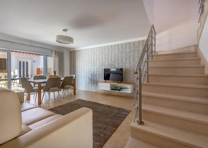 Ancora - Nex To The - Parking - Swimming Pool - By Bedzy