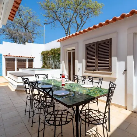 Villa Ancora - Nex To The - Parking - Swimming Pool - By Bedzy Albufeira